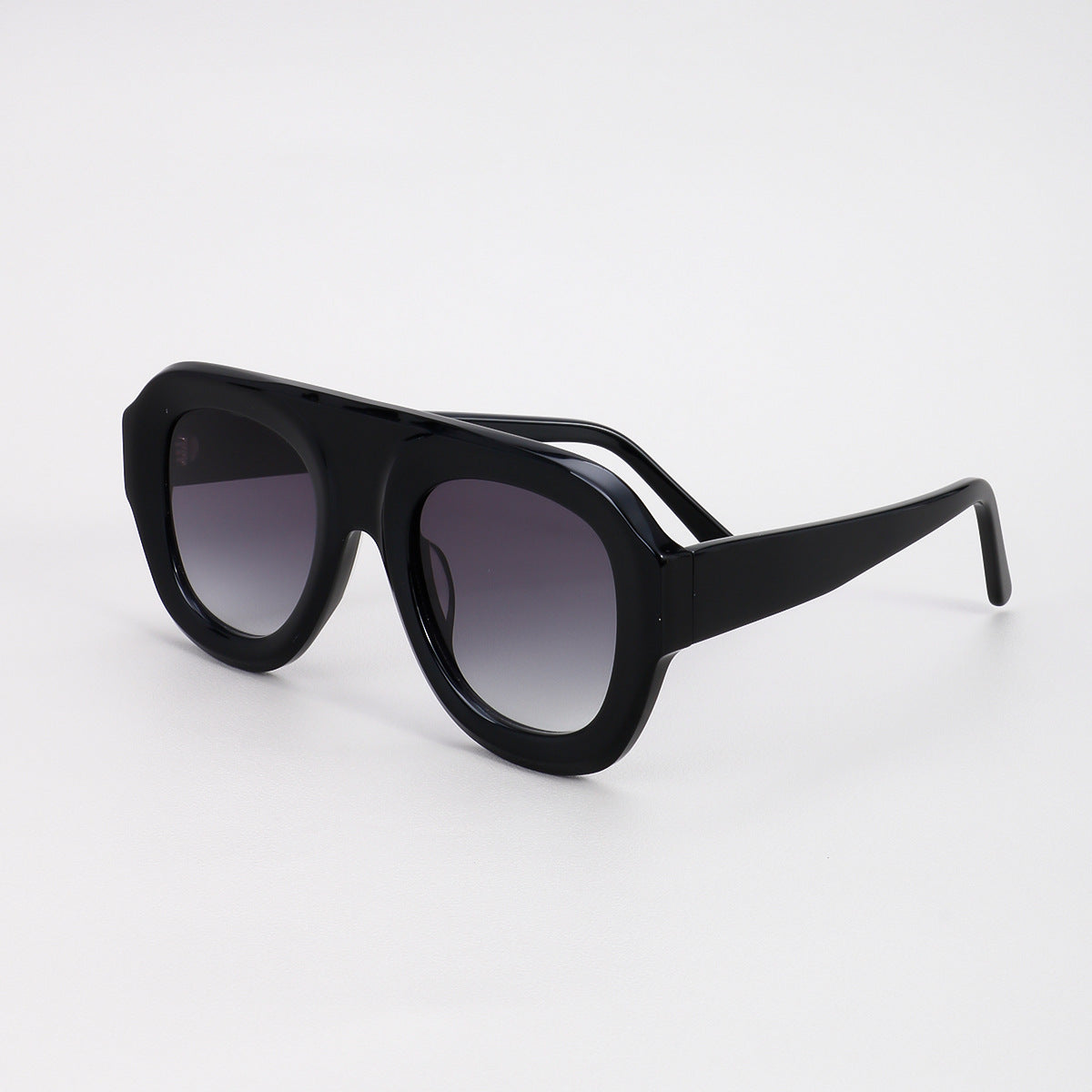 FW Noir — Black Oversized Sunglasses